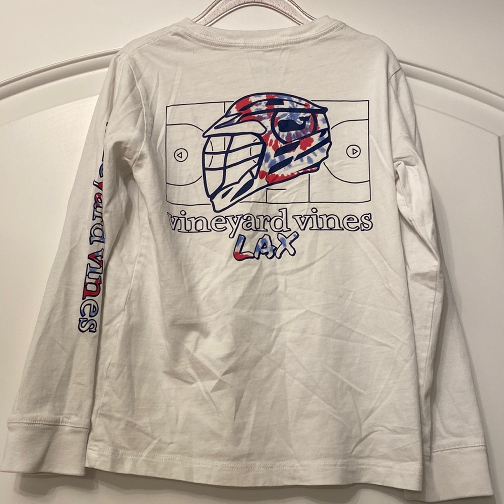 Vineyard Vines boys long sleeve tshirt. Great condition. Size 5!